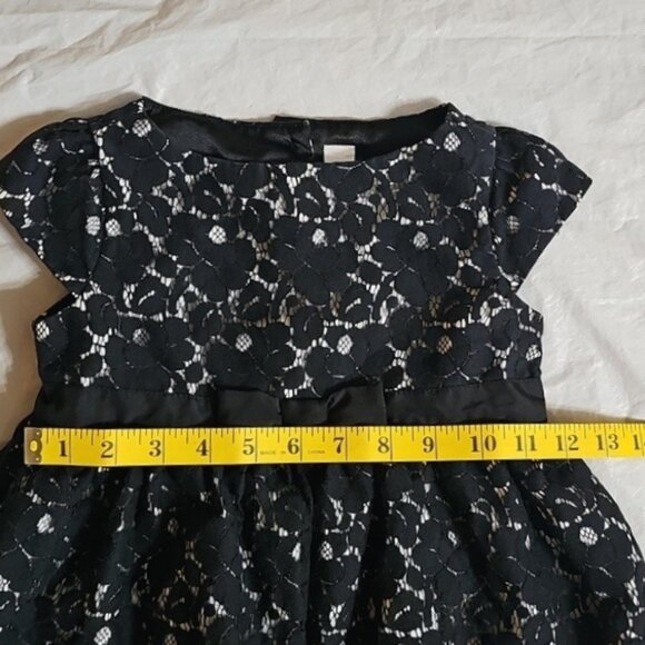 babyGap Girl Sz 5 Black Lace Like Material Over Light Fabric Bubble Dress w/Bow - Picture 12 of 15
